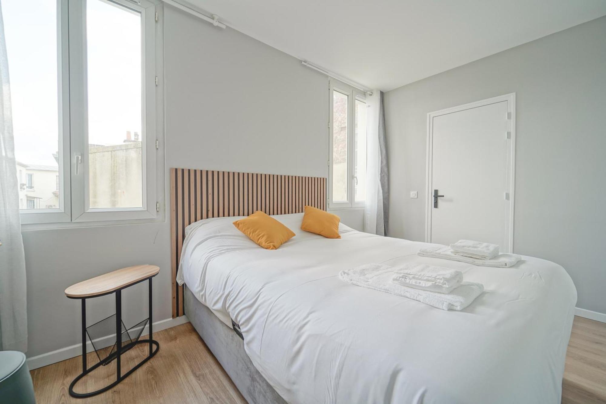 Trianon Saint Ouen Hotel Luaran gambar